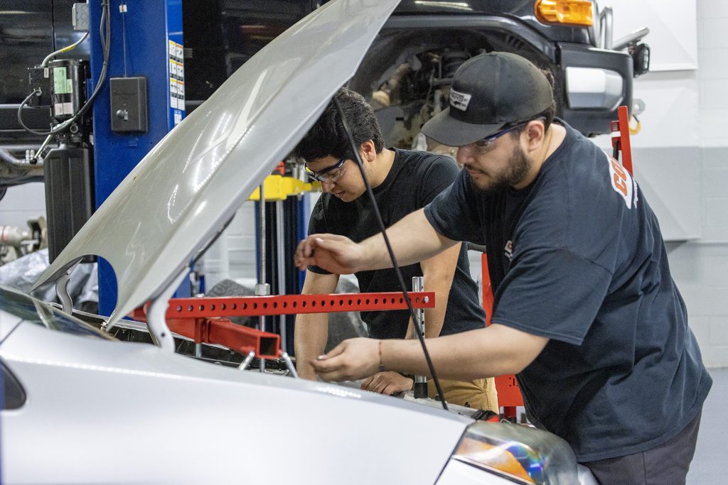 Autobahn Fort Worth powers dreams with inaugural TCC scholarships