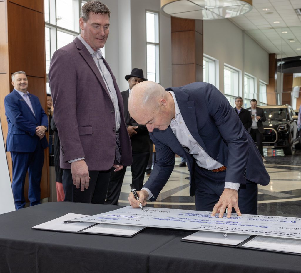 Autobahn Fort Worth powers dreams with inaugural TCC scholarships
